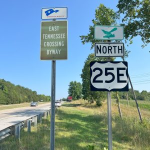 ETCB Signs along 25E - V2